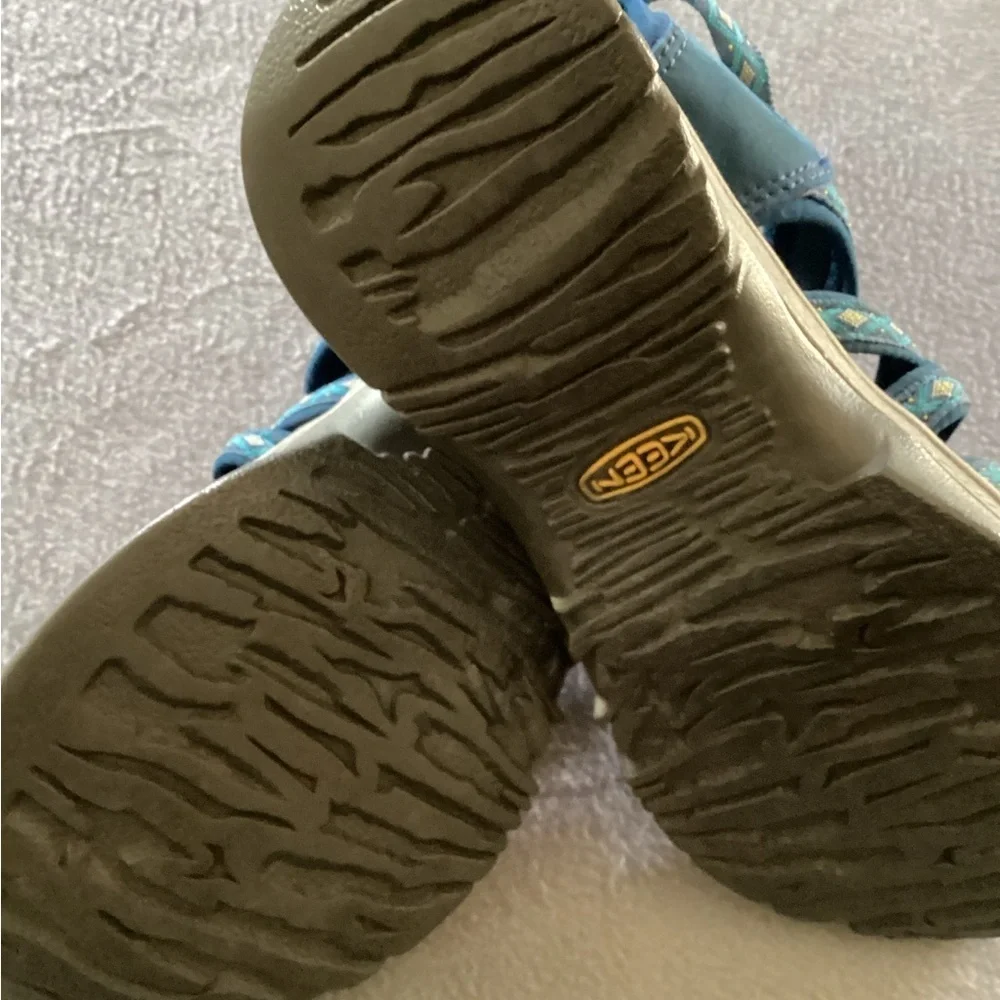 Keen Womens Shoe Whisper Size US 9.5 Blue Athletic Sport Hiking Sandal 1016576